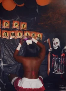 alicebennet_01 halloween Pic