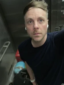 Public od SilentLukas  4 fotka