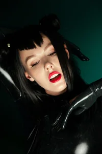 NiamhSatie: latex ( 4 фото)