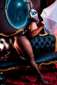 MeganBlazze You’ll beg Ghostface to finish… and I will 🔥 Gambar 5