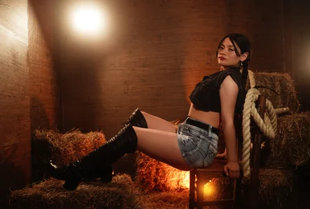be my horse and let me ride you please 🥵🔥🐎🐴🔥🔥 de _sweet_abby_t Foto