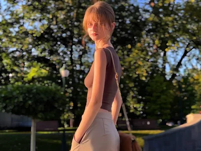 Miss_Alisa_ 𝒍𝒊𝒇𝒆 𝒕𝒊𝒎𝒆 صورة واحدة|Miss_Alisa_ 𝒍𝒊𝒇𝒆 𝒕𝒊𝒎𝒆 صورتان|Miss_Alisa_ 𝒍𝒊𝒇𝒆 𝒕𝒊𝒎𝒆  4 صور|Miss_Alisa_ 𝒍𝒊𝒇𝒆 𝒕𝒊𝒎𝒆  4 صورة