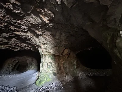 MistyBarnes Find me in this cave Pic 3