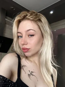 BlondeKelly Public Billede 4