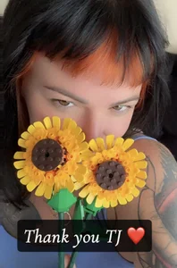 MarlaFknSinger Brick Me Harder 🧱🥰🌺 fetish flowers fun  4 снимка