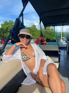 KayleeJones7 Beach vacation 🌊🏖️ Pic 3