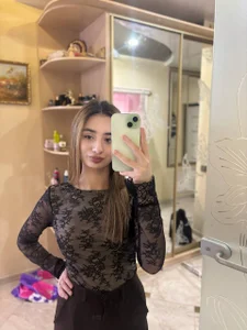 MilaRose1 Public Pic 4