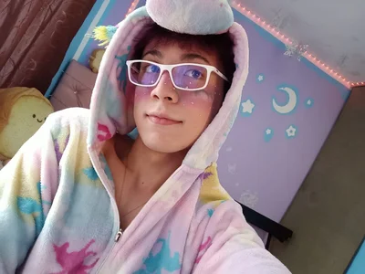 Naughty__Chriss kullanıcısının Make up :3 albümü -  7 fotoğraf