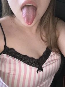 Vikky_Love Public Pic 2