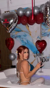 MadelineFox My Special Day Foto 2