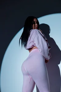 iam_sofiia Sensual In Shadows Pic 2