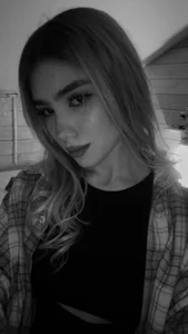 EmmaStoneWants Public Kuva 3