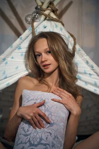 Kara_smalltitsのHave you been waiting for a New Year's miracle? I'm here ✨の 4枚の写真