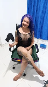 freyadevil333 A woman of mature elegance and sophistication Bilde 3