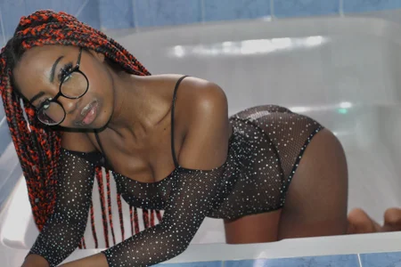 Sexy bath👄 de Raquel_jones  5 Imagens