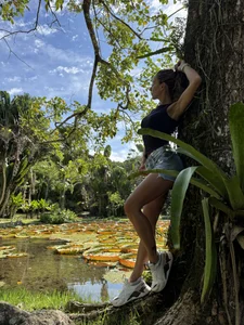 Evaletty_ The most divine lady Pic 3