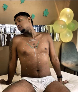 Axell_king07 Happy San Patric Day💚🤑🍀 Foto 4