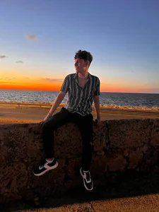 know me od Naytoon__lex  2 snímek