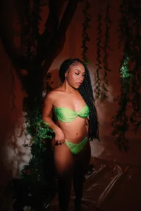 Erikamoore__ Public Billede 4