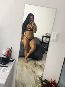 Zdjęcia ElectraCurly Electra hot 🔥:  3