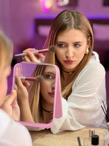AriNova_ little makeup Pic 5