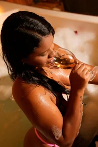 Emily_Brown18 kullanıcısının Public albümü -  2 fotoğraf