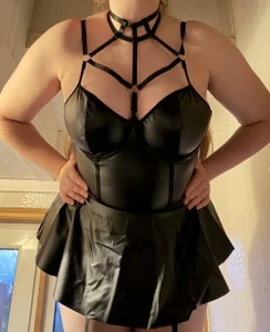 BustyBria Public Foto 6