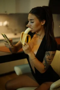 Fancy_Jenn Public Poză 2