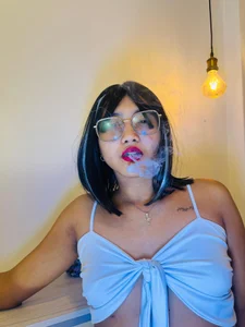 Zdjęcia SamanthaFox_8 smoke came in:  3