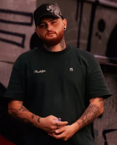 ❌❌❌ de Ragnar_Larssen  2 photos