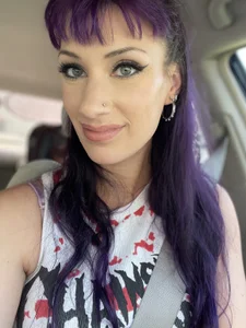 Queen-Ella Public Poză 9