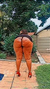 SexyAssQueenX Public Pic 3