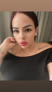 Kiara_Knightz Public 사진
