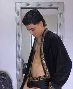 thiago_collins9 Public Foto