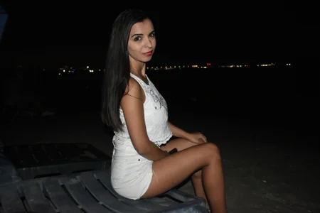 juliahayessxx juliahayes in holiday Pic 3