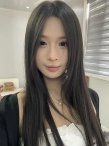 LV_888 小Y Pic 2