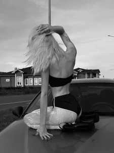 BlondyLedy 💜such sexy aesthetics💜 টি ছবি
