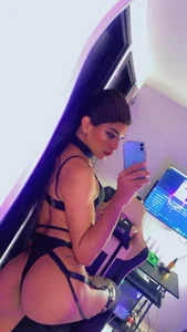 Nicolle_alexandra Public Pic 2