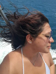 Paula_And Public Foto 2