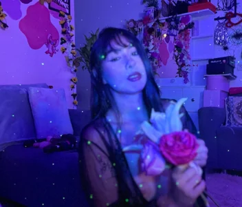 Danielacossio Me encantaría ser tuya 🤭💕 Pic 2