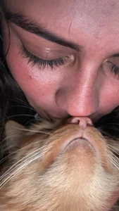 RachelWeisz_ My pets Gambar 6