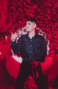 PhilipRich Valentine's moment 😈🎀 Foto 8