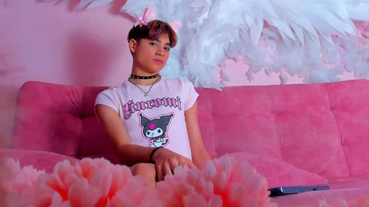 spicy_adonhisSweet Trouble in Pink 💖图片