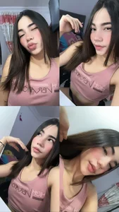 Emma_Moore8 Public Pic 3