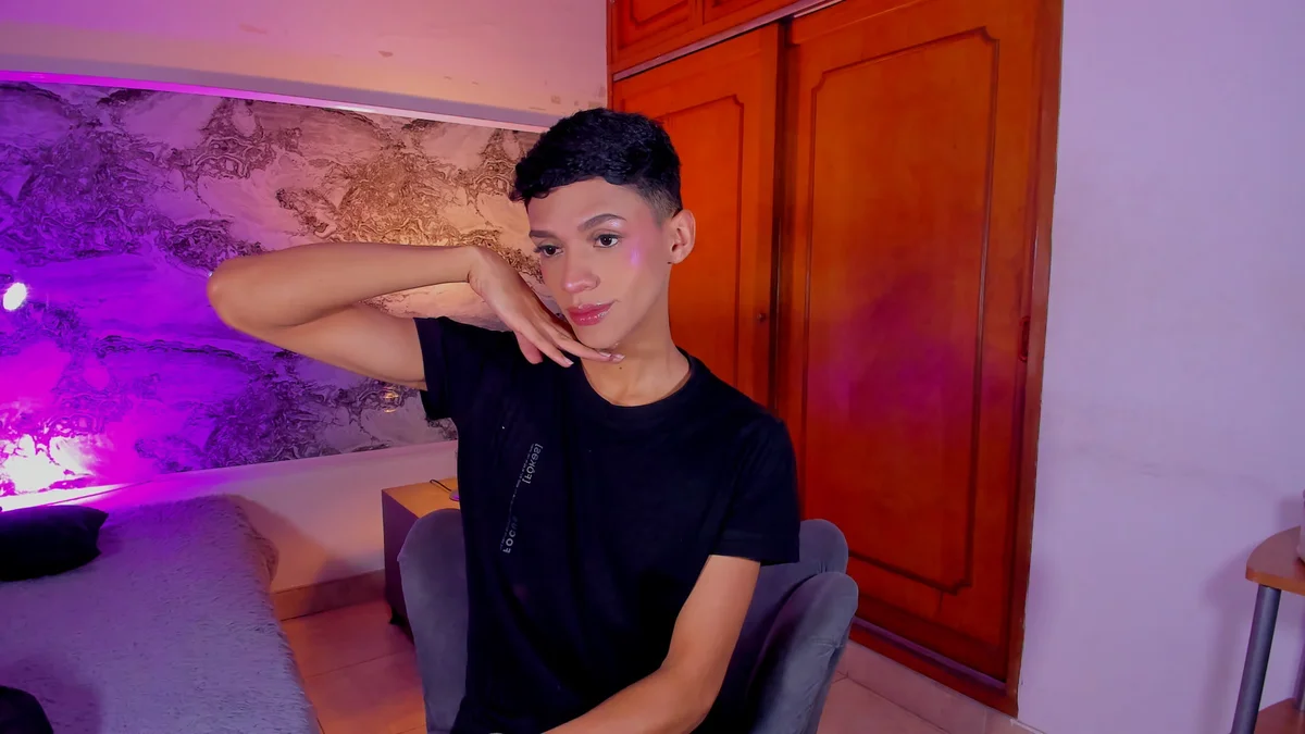 BILLY_JAMEES Foto en Tendencia 9016