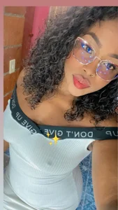 🔥 de lia_queen18  2 Imagens