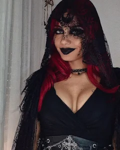 _sakae_の𝖂𝖎𝖙𝖈𝖍 𝕲𝖔𝖙𝖍の 4枚の写真