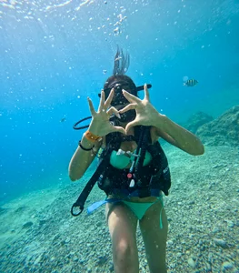 elegant__rouse Rouseee beach 💦😈 Hình 2