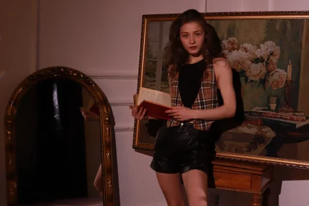 MiaPrecious Public টি ছবি