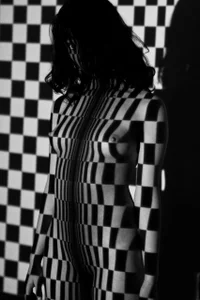 hitomi_arata Black and white Pic